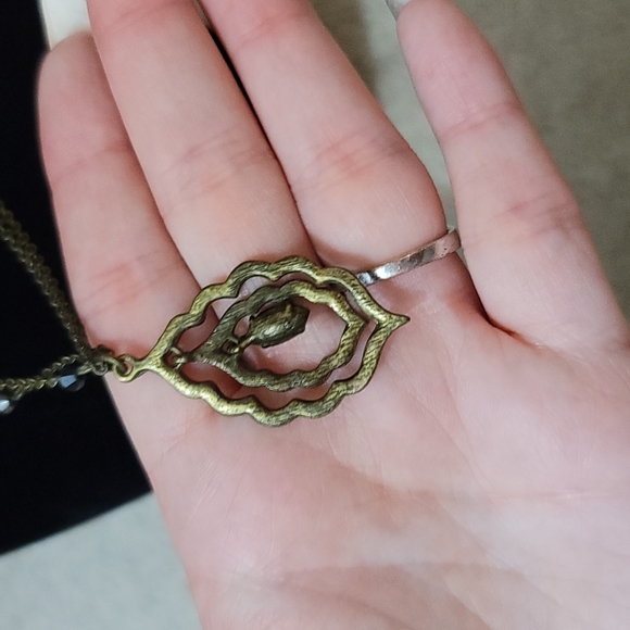 Avon Necklace and Earrings - Picture 5 of 7